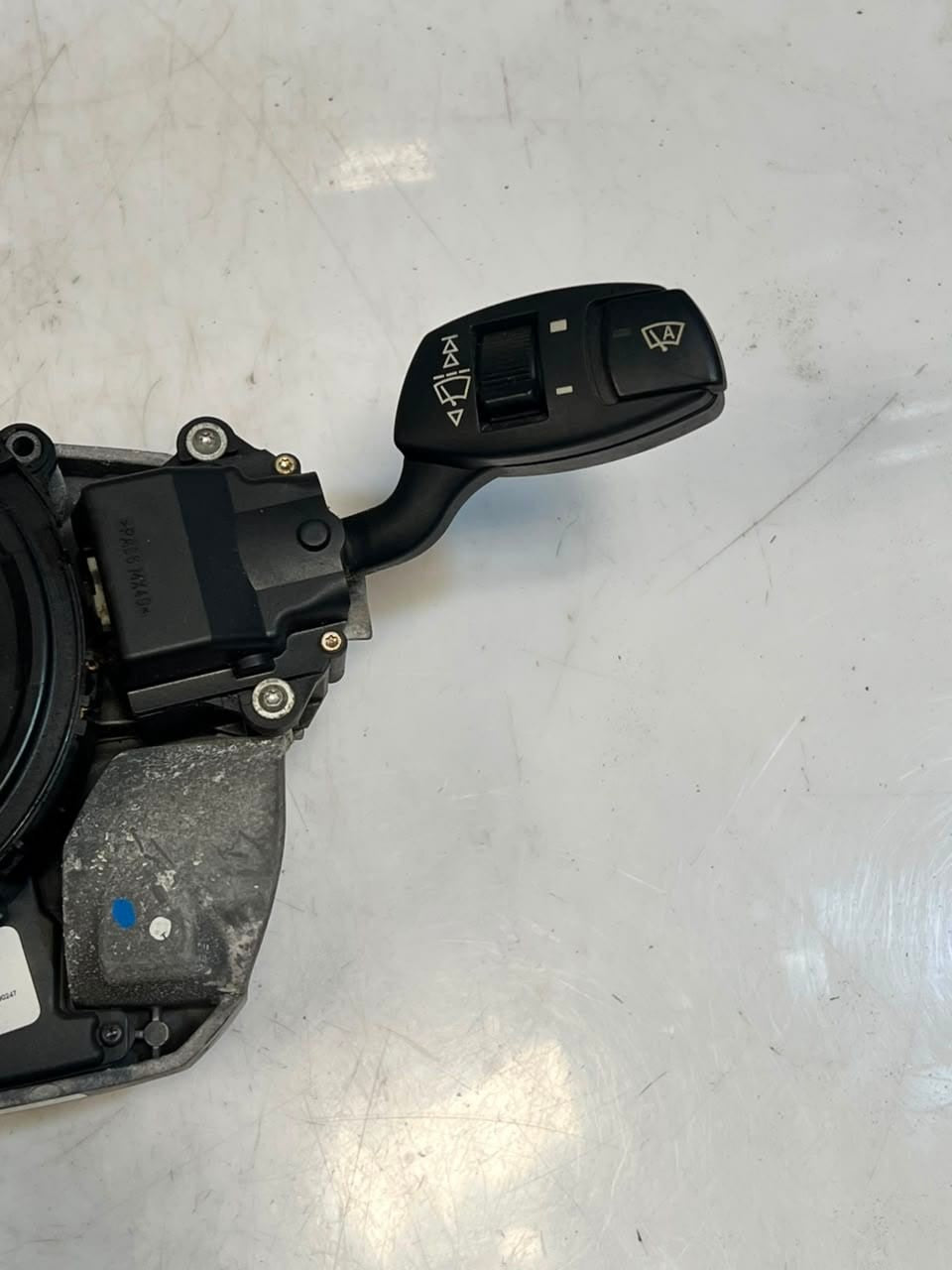 2003-2010 BMW 5 Series E60 E61 6' E63 E64 Steering Column Switch Stalk 6945093