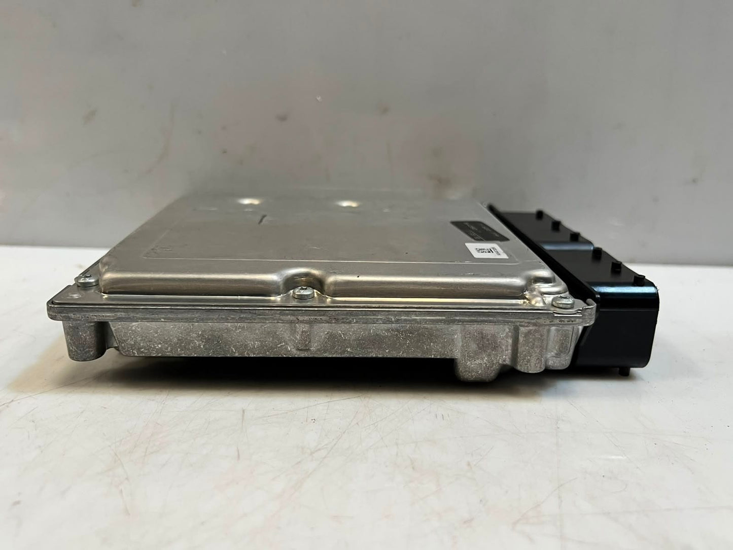 BMW X1 E84, E87, E90, and E91  Engine Control Module ECU ONLY 7628656 OEM