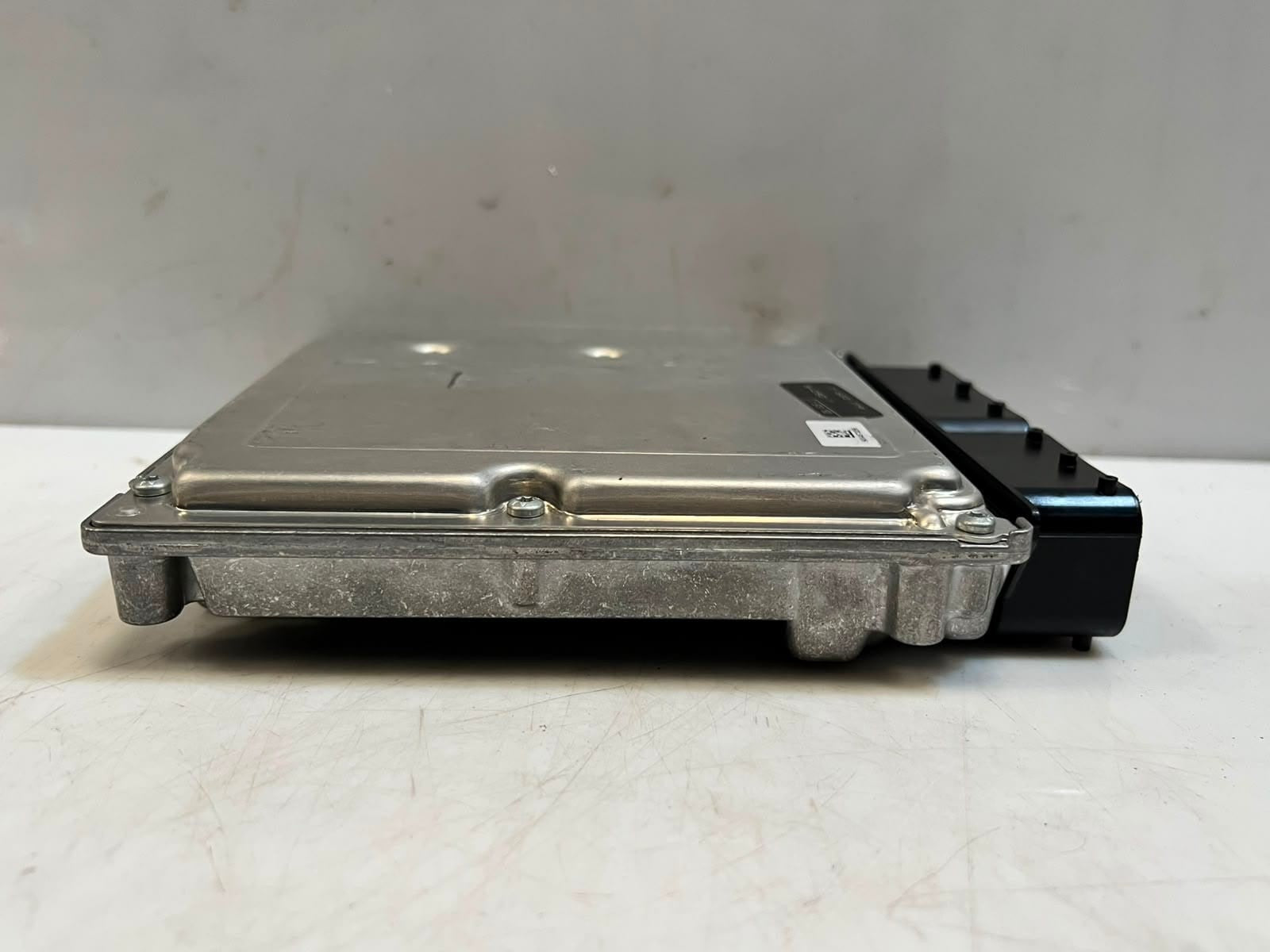 BMW X1 E84, E87, E90, and E91  Engine Control Module ECU ONLY 7628656 OEM