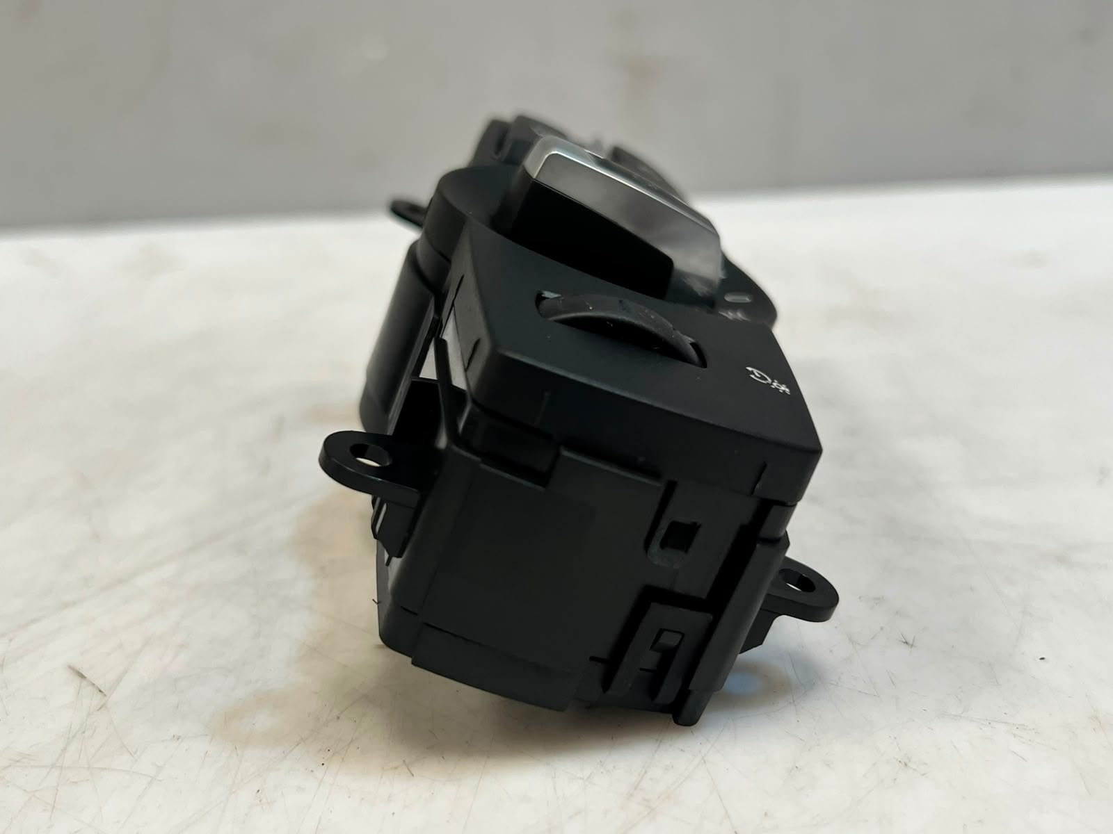 2010-2012 BMW 740i 5 Series F10 F11 6 Series F13 N47 D20 Light Switch 9192744