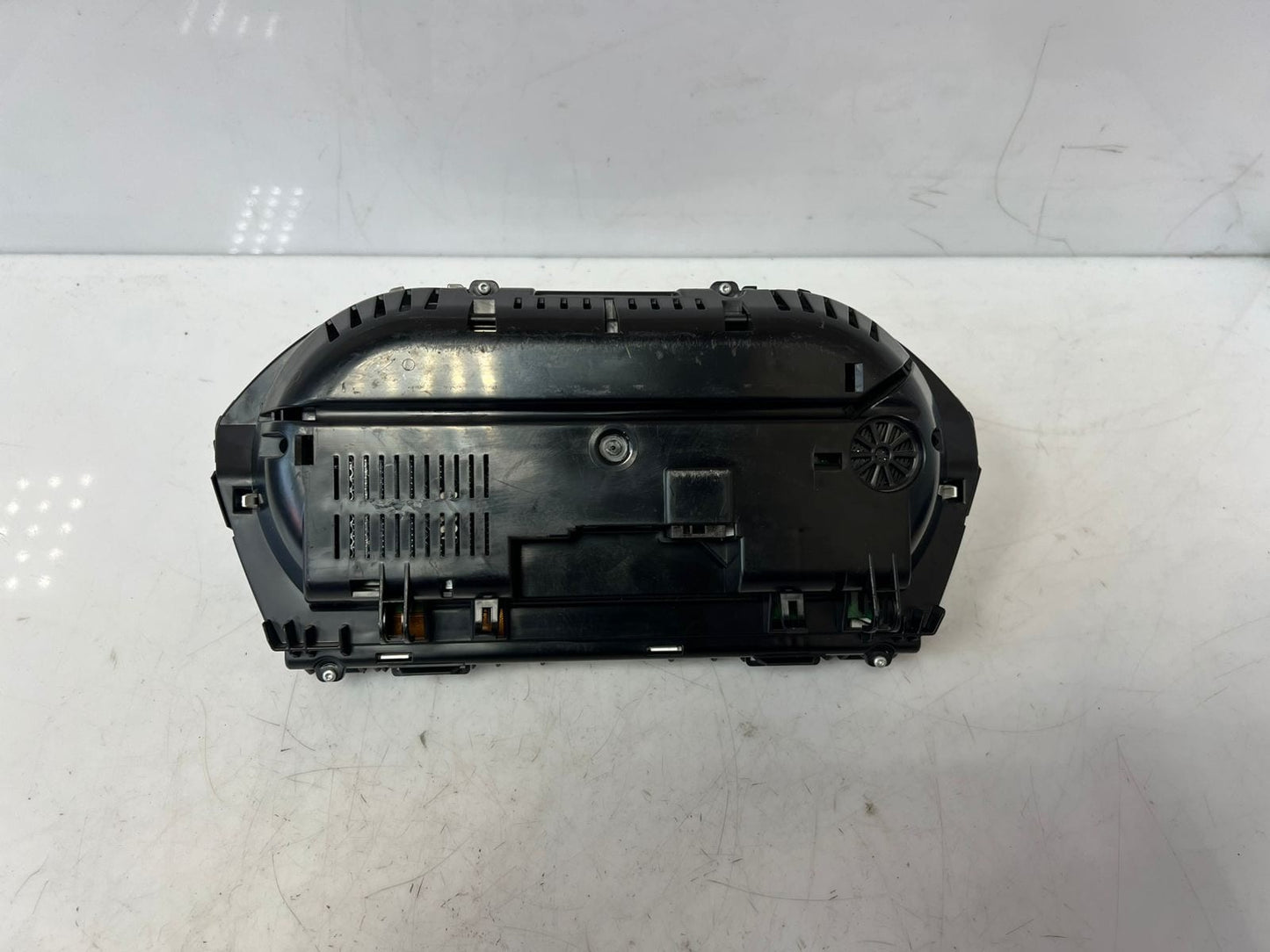 2012-2020 BMW 118i 1-Series F20  N13B16 SPEEDOMETER Instrument Cluster 9285592