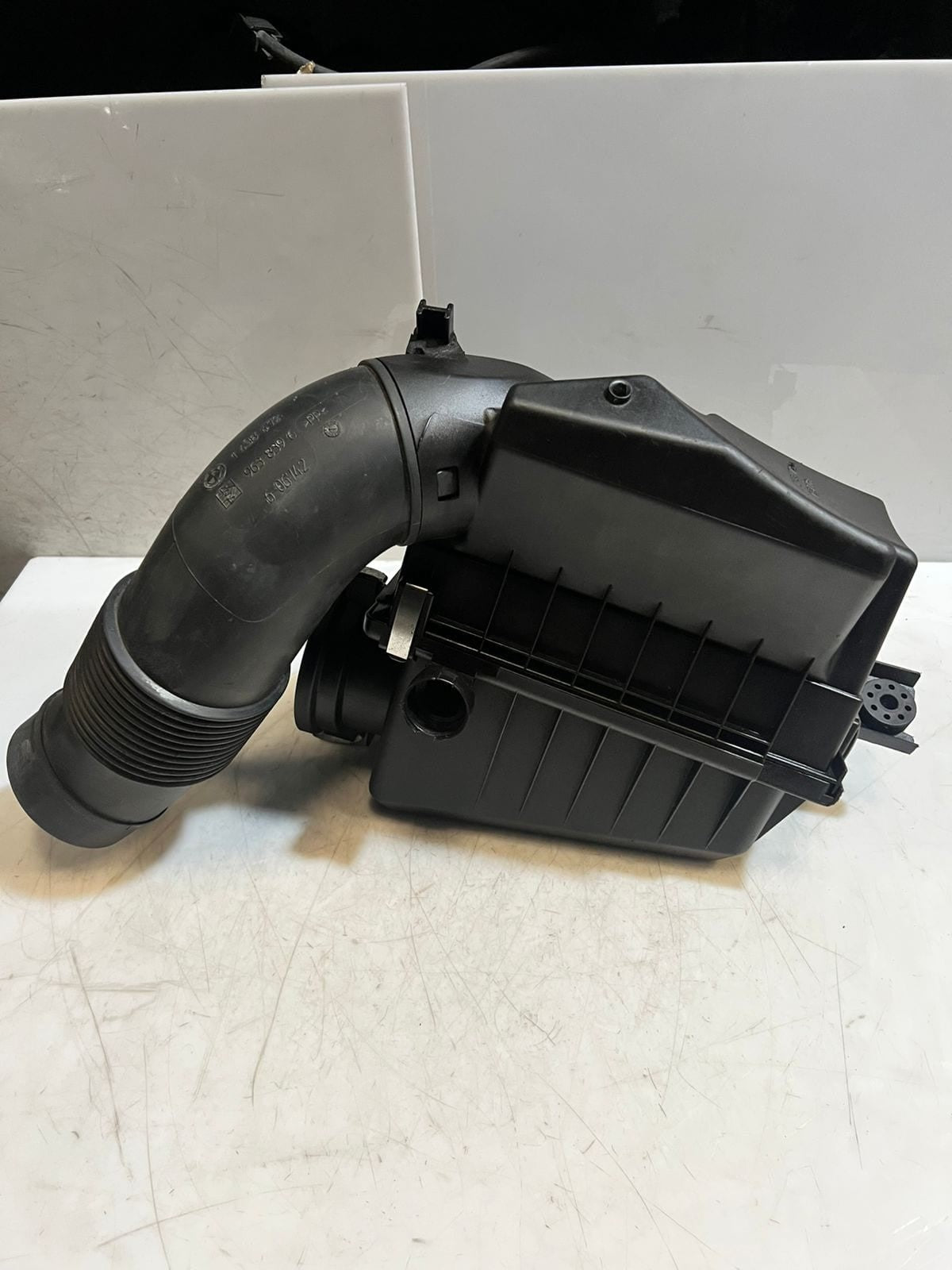 2000-2006 BMW X5 E53 4.4i PETROL 235KW Air Cleaner Filter Box 1437112 OEM