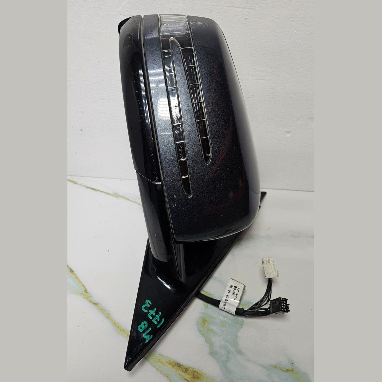 12-14 Mercedes W212 E-Class Right Side Mirror & Signal Light A212 8101416 OEM