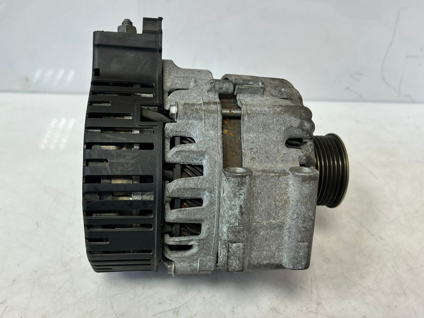BMW 3 Series F30 5 Series F10, and 7 Series Active Hybrid Alternator 7622372 OEM
