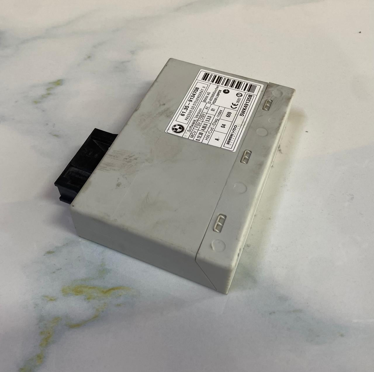 OEM BMW X1 3 SERIES Comfort Access Keyless ENTRY Control MODULE 9134708