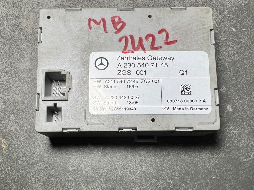 2001-2007 Mercedes-Benz W230 SL Central Gateway Control Module A230 5407145 OEM