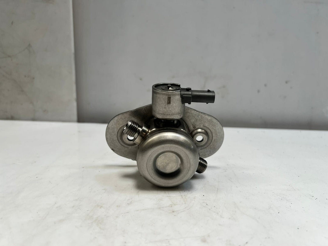 BMW MINI F55 F56 F57 1.2 Petrol B38A12A B38 High Pressure Fuel Pump 7636881