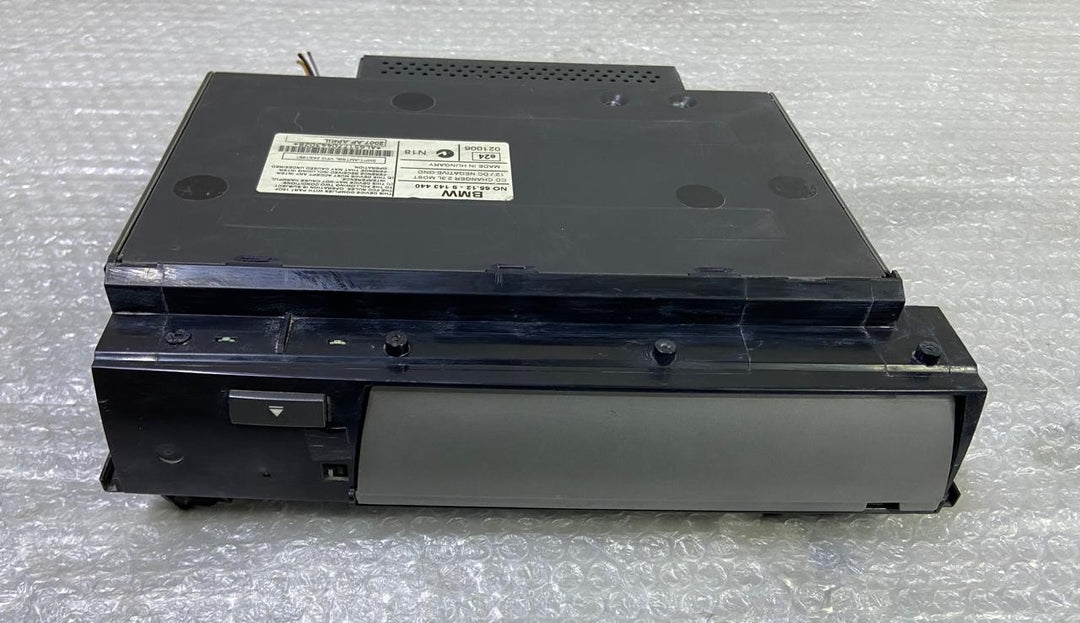 OEM BMW E65 E66 E67 7 SERIES CD CHANGER 9143440