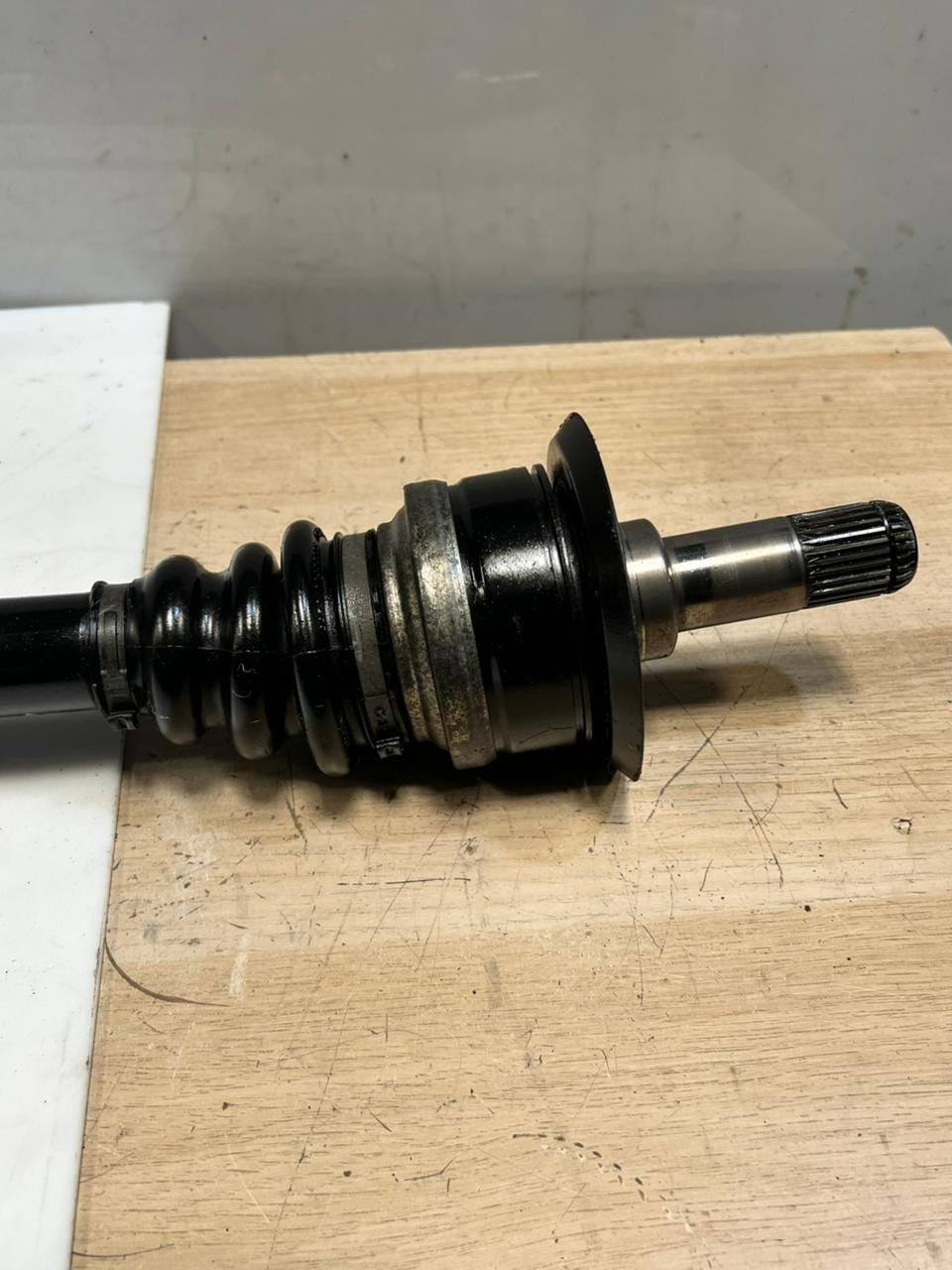 2013-2015 BMW 335i f30 Rear Left Axle Output Shaft 7597677