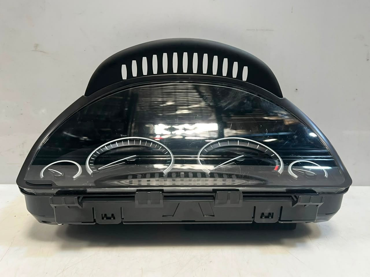 2010-2015 BMW 740i 7' F01, F02, F10 Instrument Cluster Speedometer Gauge 6805238