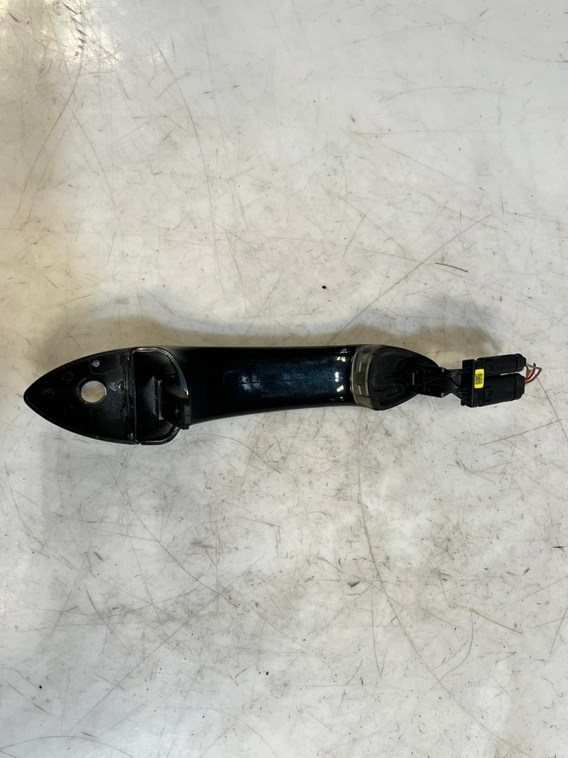 BMW 7 Series F01 F02 F03 F04 F36 Front Door Exterior Handle Front Right 7305366