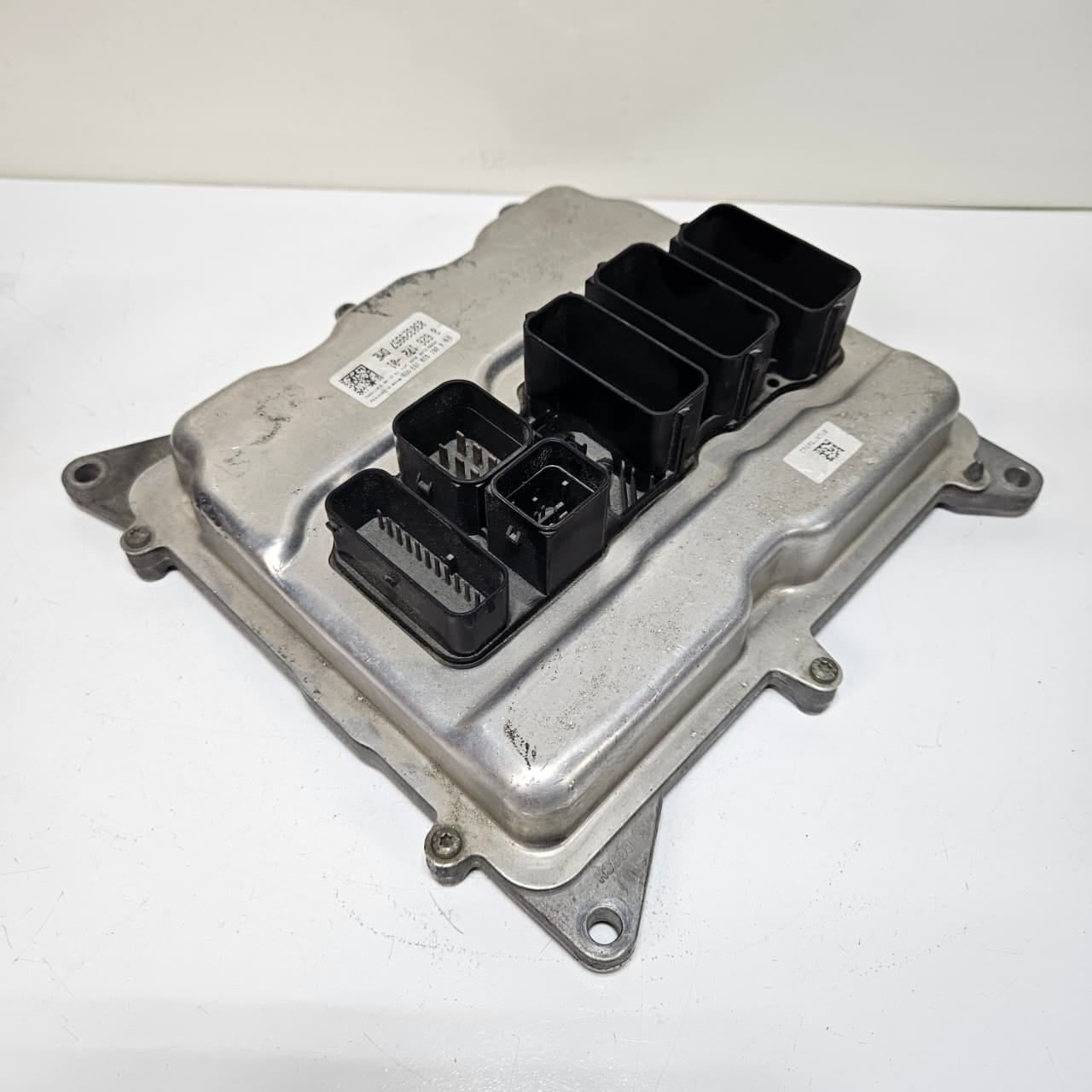 2016 BMW F30 F32 320iX 420iX N20 Engine Control Unit DME 8626172
