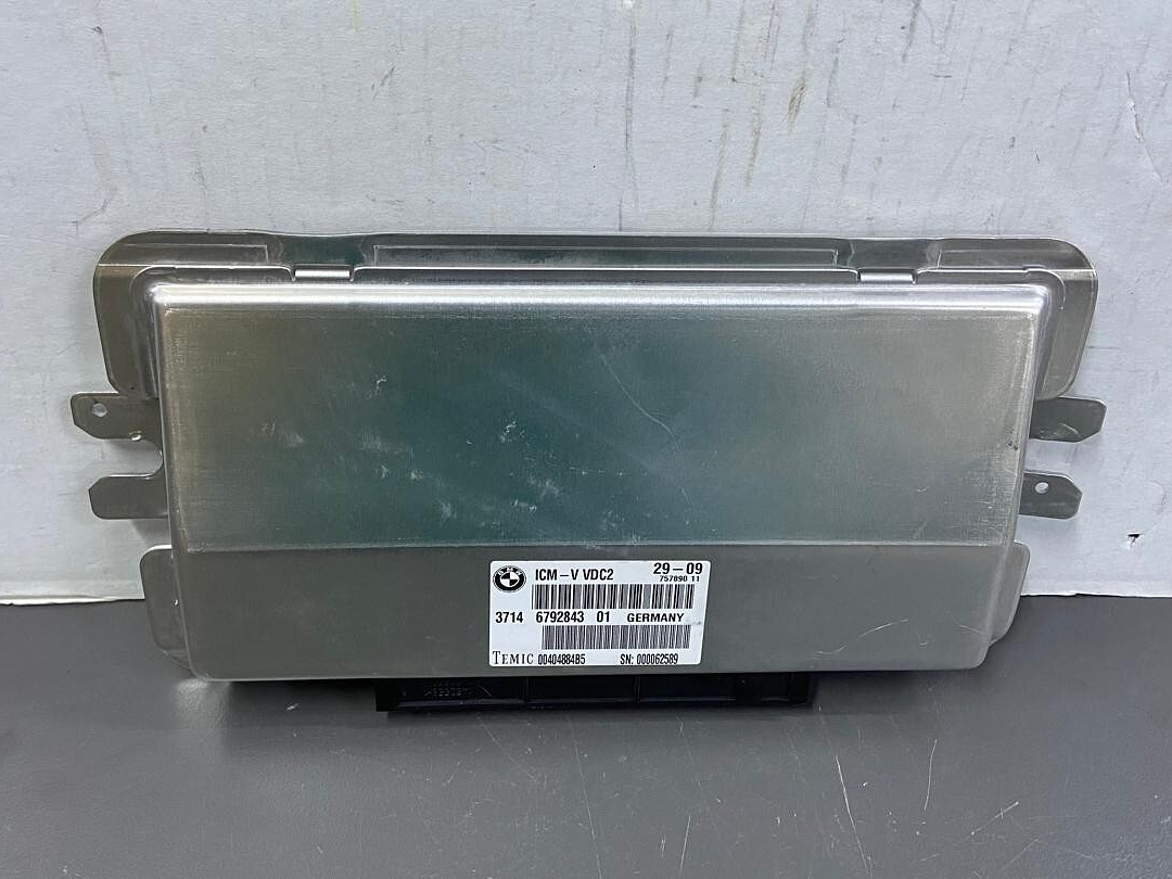 OEM BMW F02 F06 F10 F12 F13 Suspension Control Module Computer V VDC2 6792843
