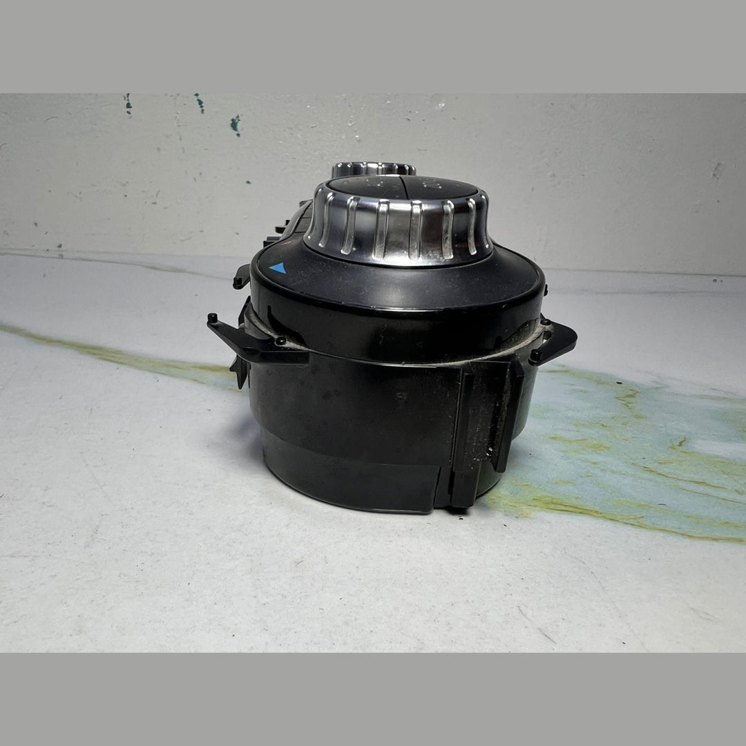 Mercedes Climate Control Unit A2469001908 CLA, B-Class W246, and GLA