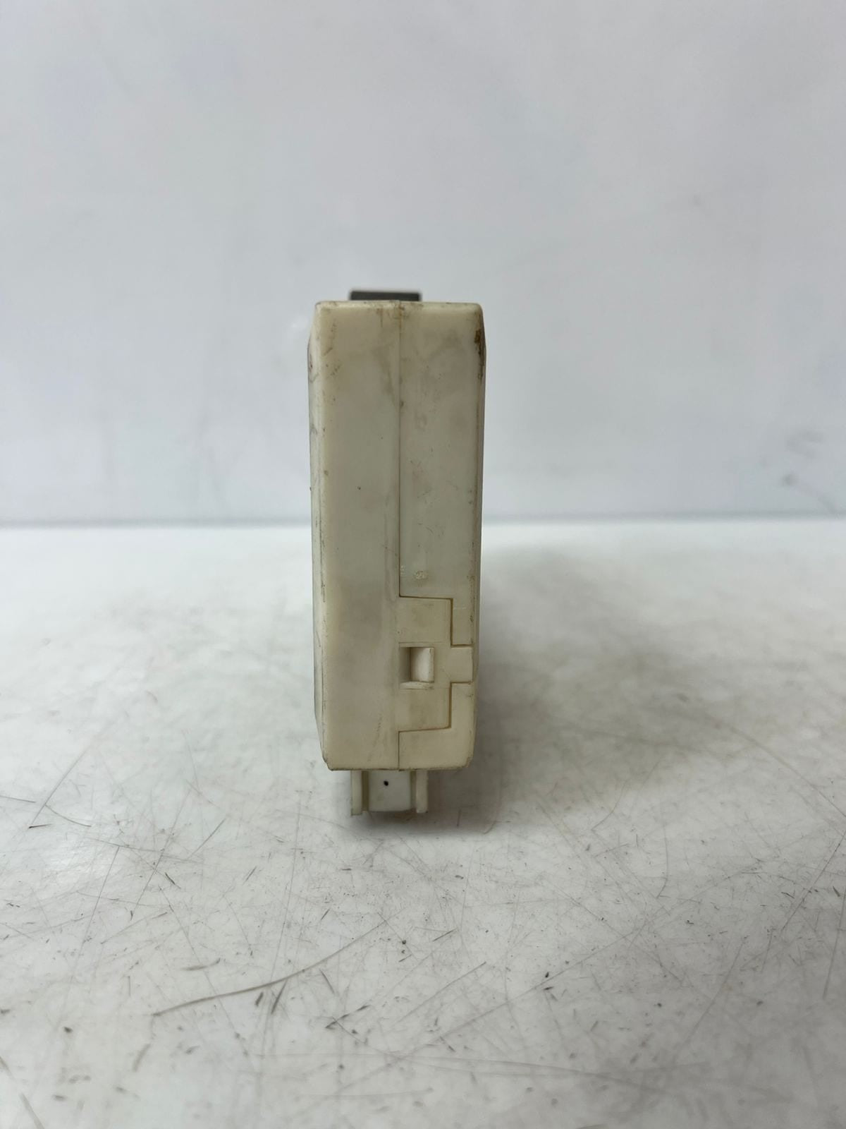 BMW 5 Series E39 GM III Body Control Module BCM 8381963 OEM