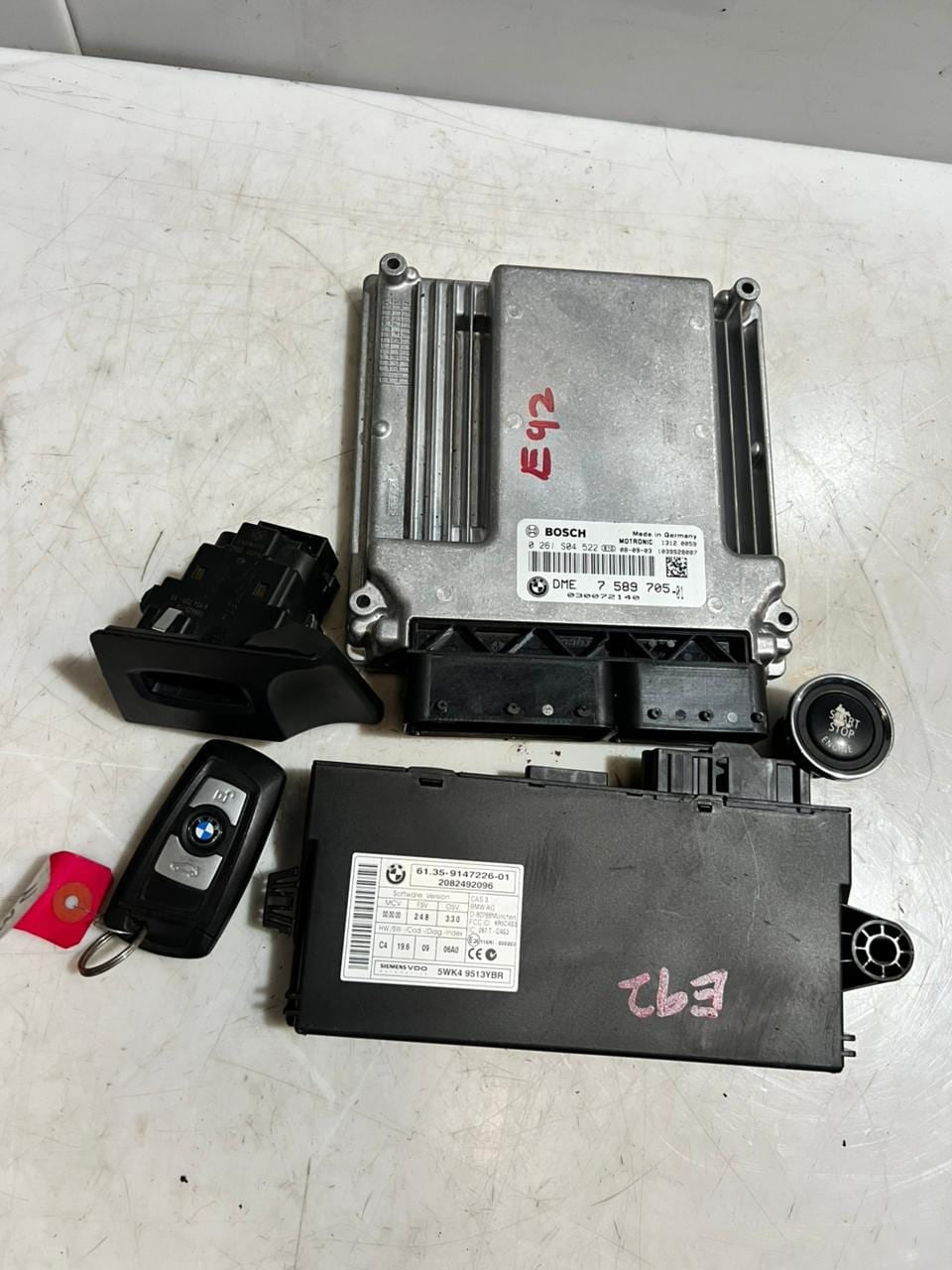 BMW 3 SERIES E92 Engine Control Unit ECU SET DME + CAS3 + 1KEY 7589705 OEM