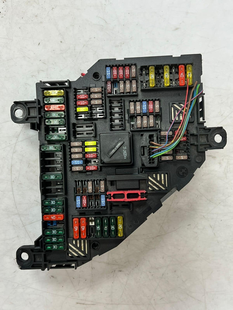 2013 BMW 750i F01 F02 F04 F06 F10 Rear Power Distribution Fuse Box 9264924 OEM