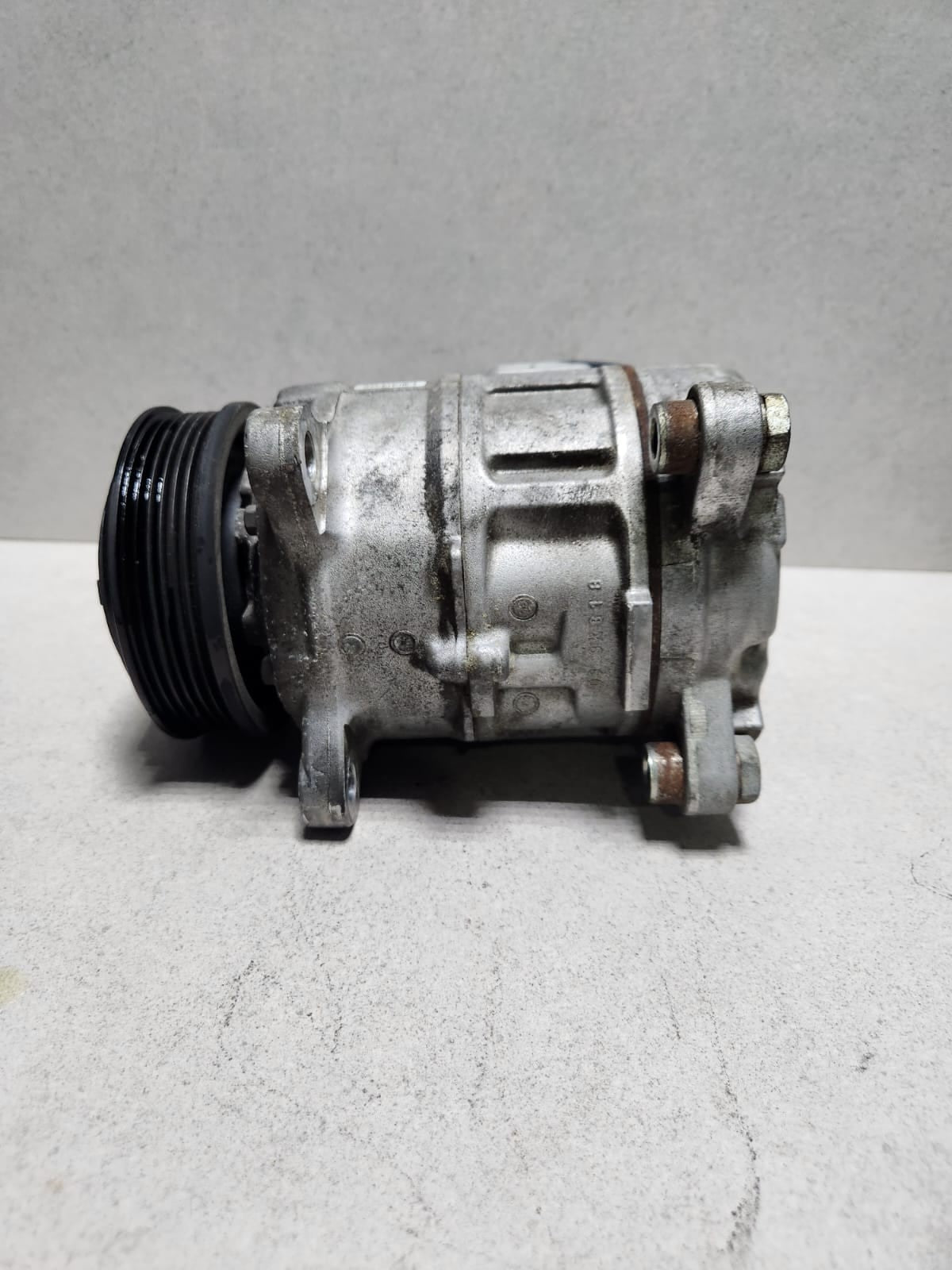 2015-2018 BMW X3 Air Conditioning Compressor 9216467 X3 F25