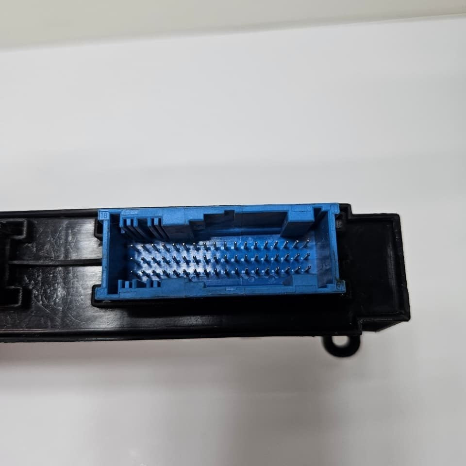 2015-2018 BMW X4 Electronic Junction Box Body Control Module 9350363 OEM