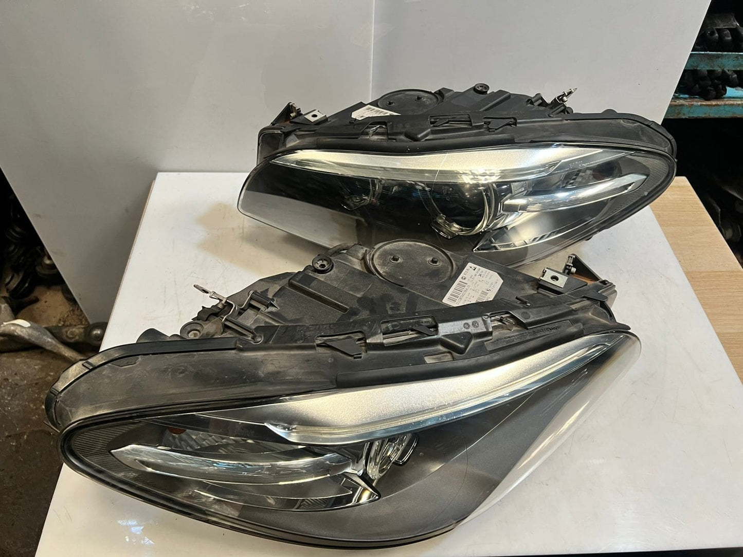 BMW 5 Series F10 F11 Xenon Adaptive Headlight FR ECE Bi Xenon 7317134 7317133