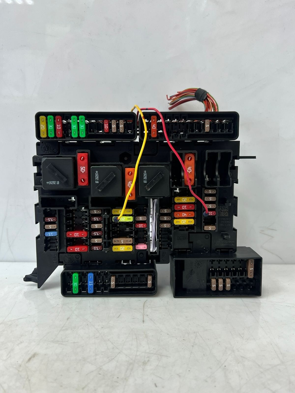 2016-2021 BMW 2 Gran Tourer F46 X1 F48 F49 Fuse POWER SUPPLY Box 9270356 OEM