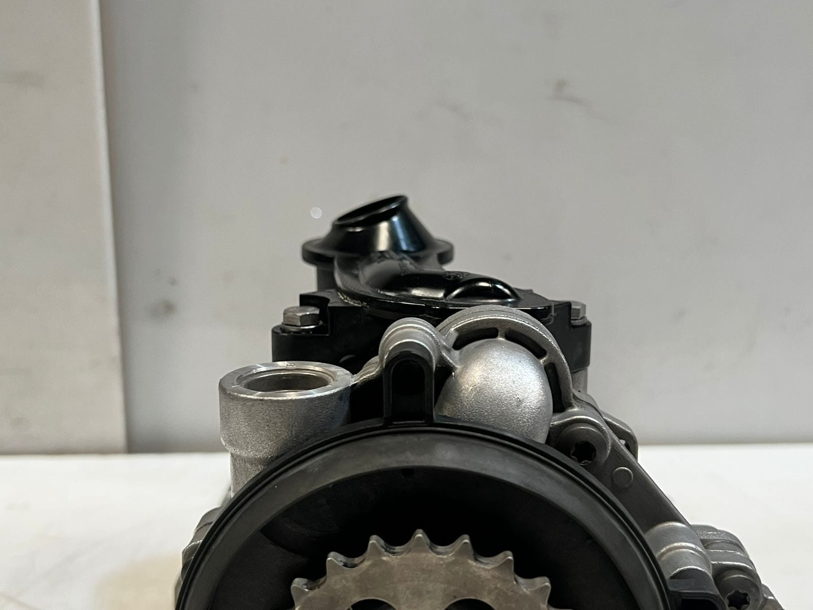 BMW 1 Series F20 5 Series F10 F11 ENGINE Oil Vacuum Pump 8511459 OEM