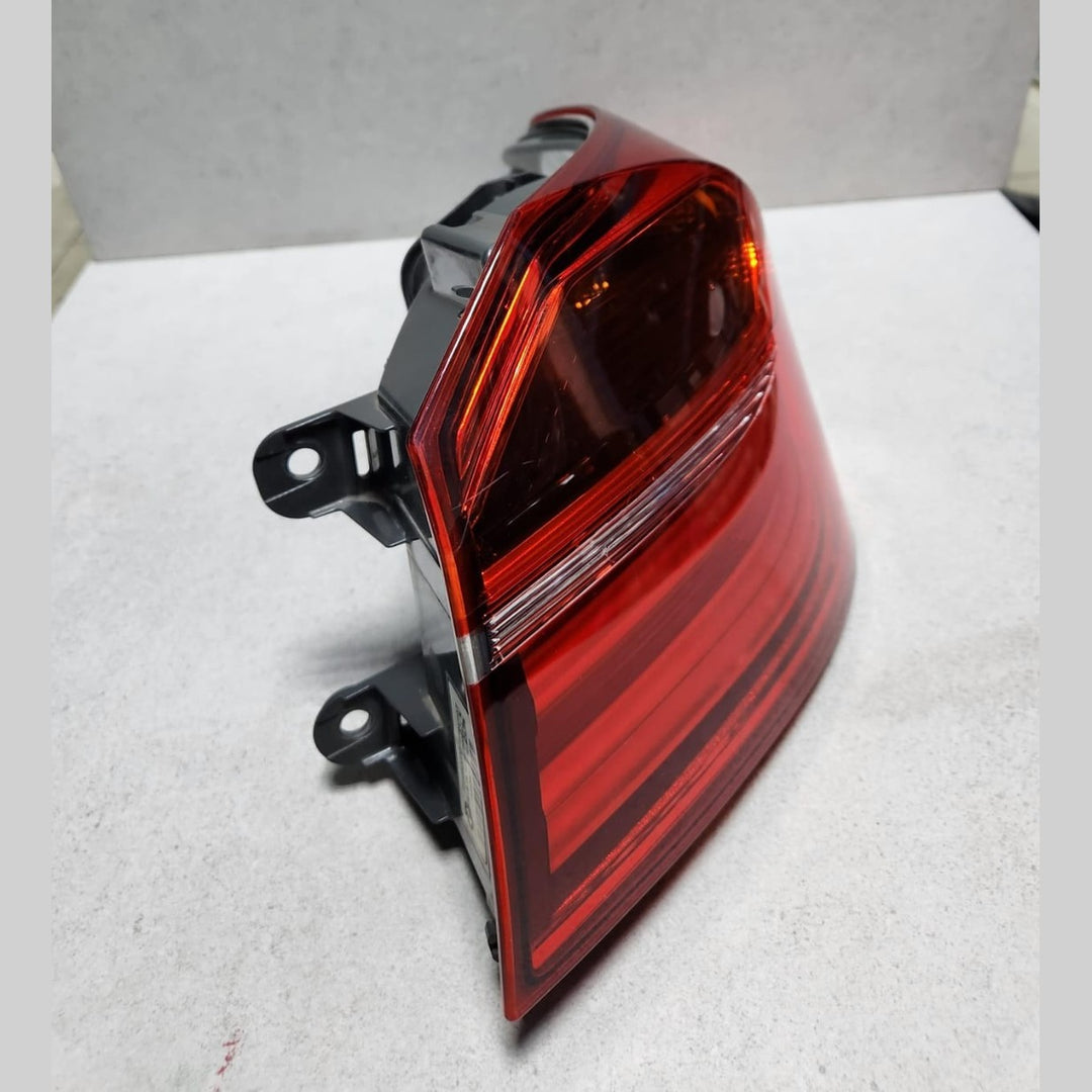2015-2016 BMW X4 Rear Right Taillight 7331280 X4 F26 ECE EUROPE VERSION