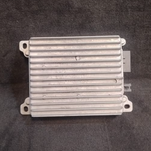 BMW 5 6 7 F01 F10 F06 BCU 150 AUXILIARY BATTERY CHARGING CONTROL UNIT -9240236
