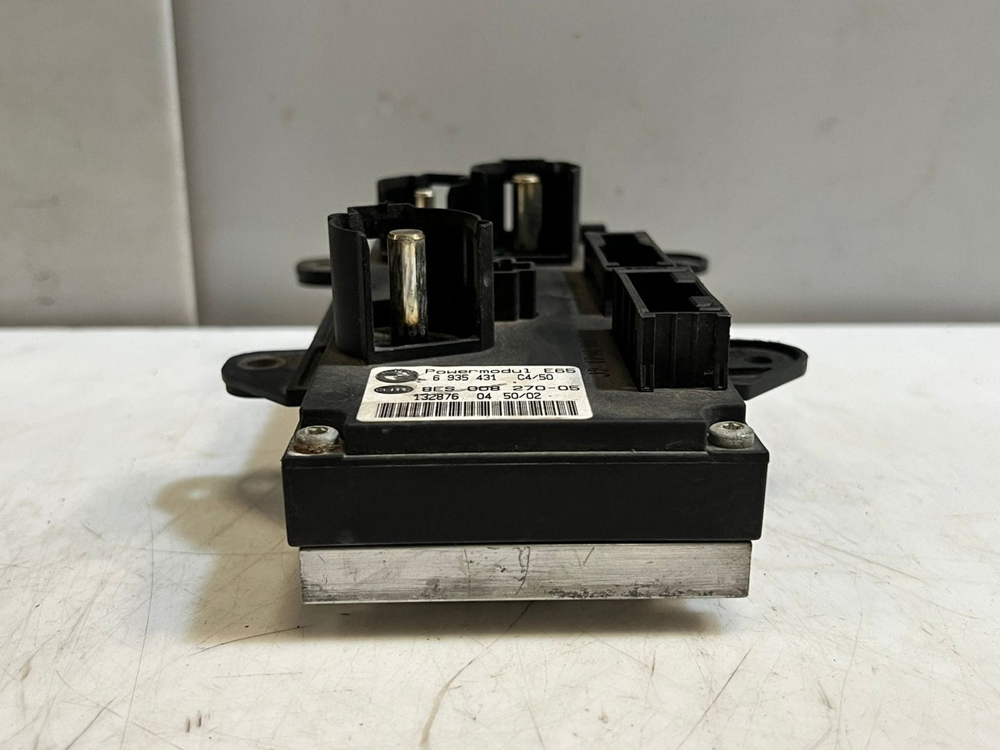 2002-2005 BMW 745i 7 Series E65 E66 745i X1 Power Control Module 6935431 OEM