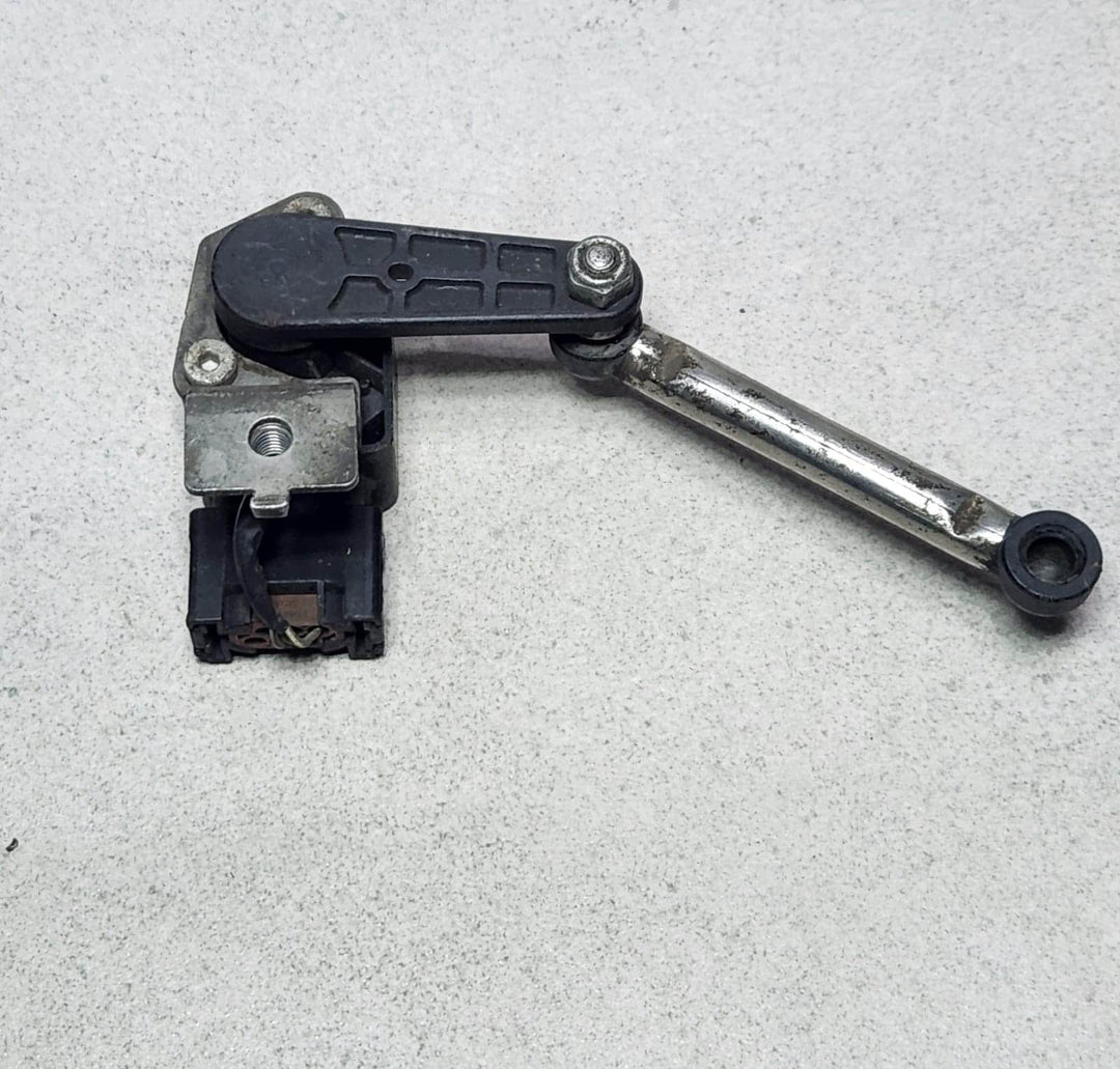 2007-2013 BMW X5 Headlight Level Sensor 6778814 X5 E70 and X6 E71 E72