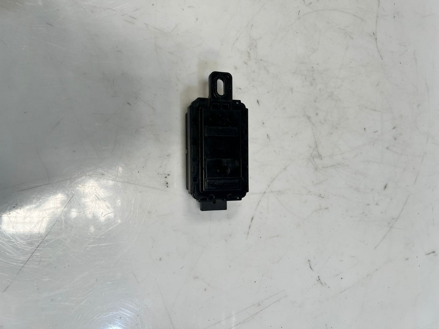 BMW 530i G42 G20 LCI G05 G06 G80 M3 xDrive Radio Remote Control Receiver 7928682