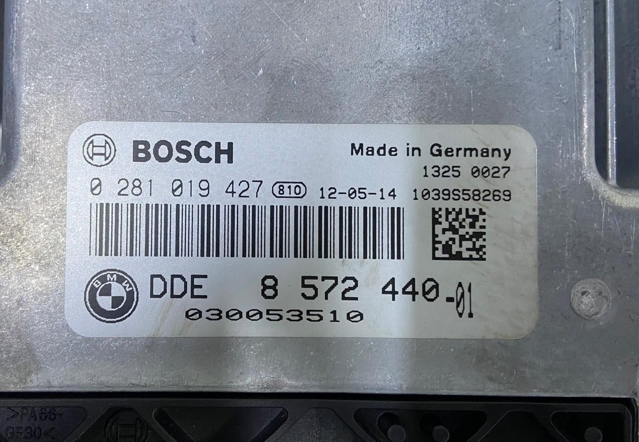 OEM BMW F07 N57N Engine Control Unit Module ECU DDE SET 8572440 BOSCH