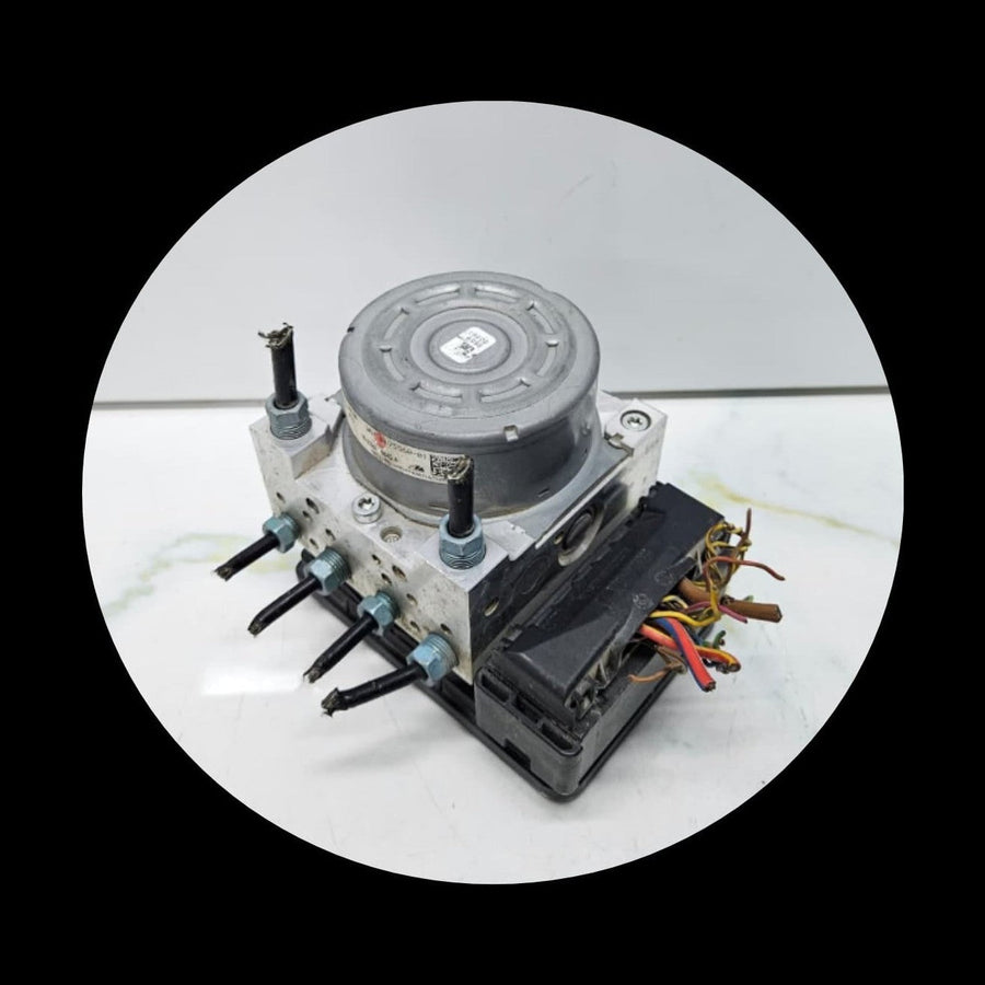 OEM BMW 3 Series F30 ABS Pump Assembly 6875561 OEM