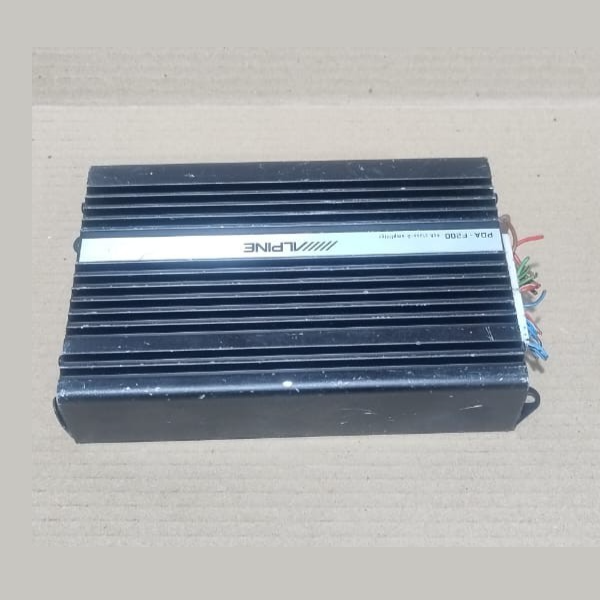 BMW 1 SERIES F20 F21 AUDIO AMPLIFIER  OEM SOUND SYSTEM MODULE 6541 2230420