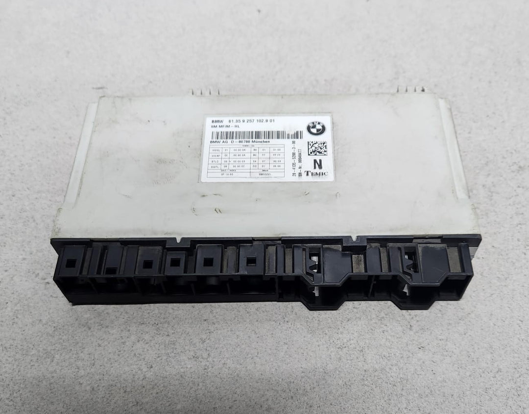 2011-2016 BMW 528i Front Seat Control Module 9257102  F10 5 Series 535i 550i