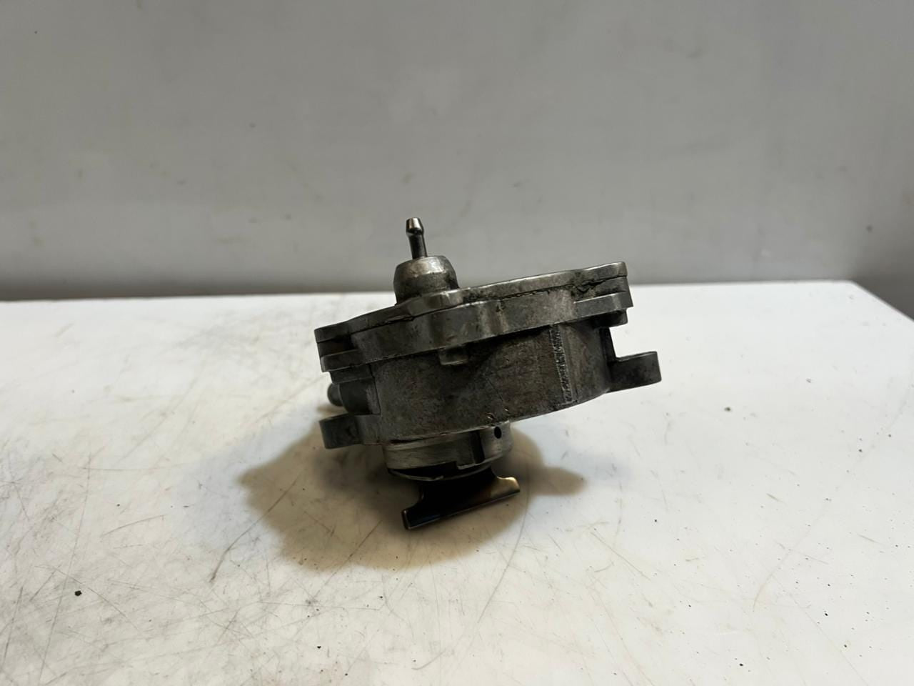 2006-2008 BMW 750Li 6 Series E63 E64 E60 E53 E65 Brake Vacuum Pump 7545384 OEM