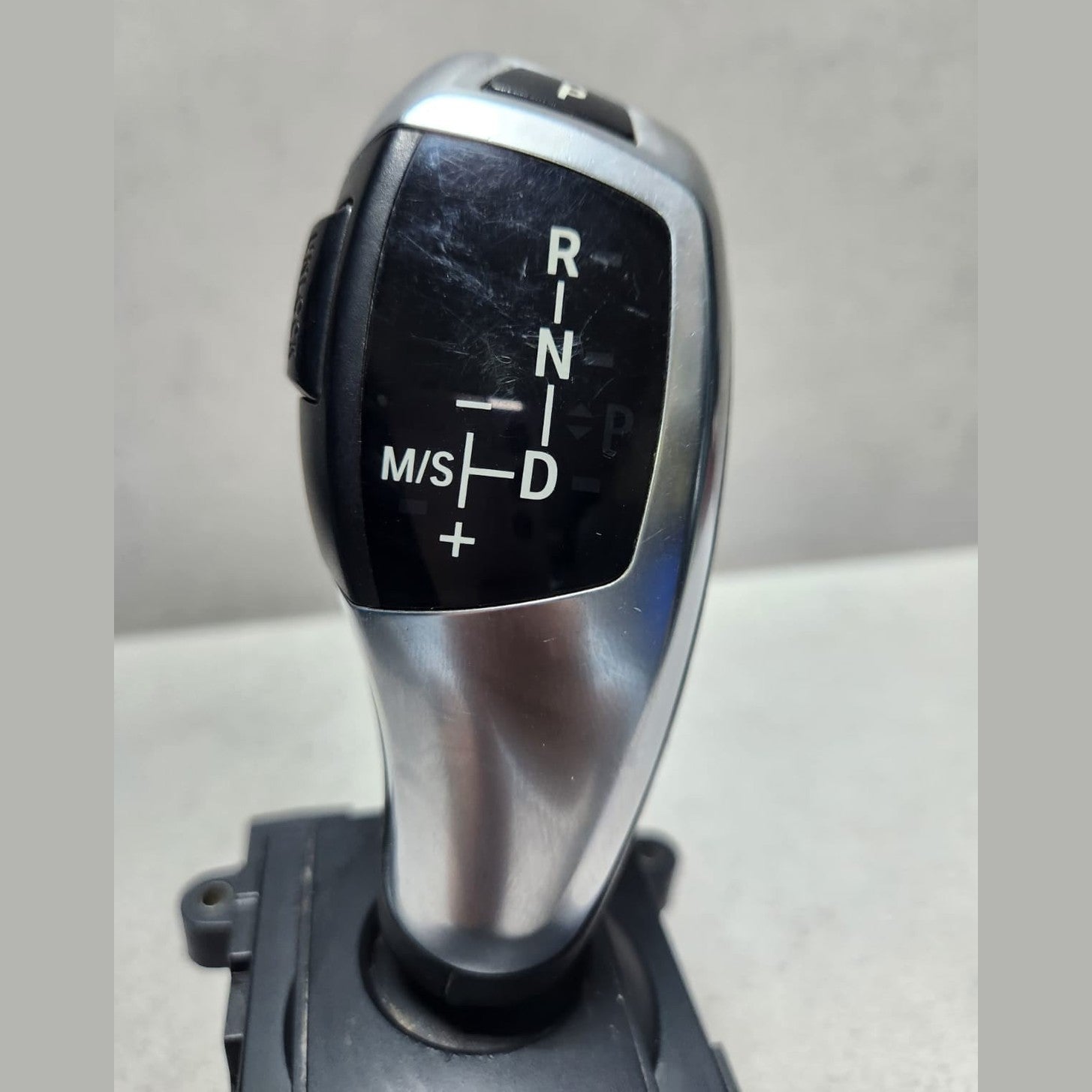 2010 BMW 550i GT Automatic Gear Shift Selector 9218101 F10 5 Series F07 550i GT