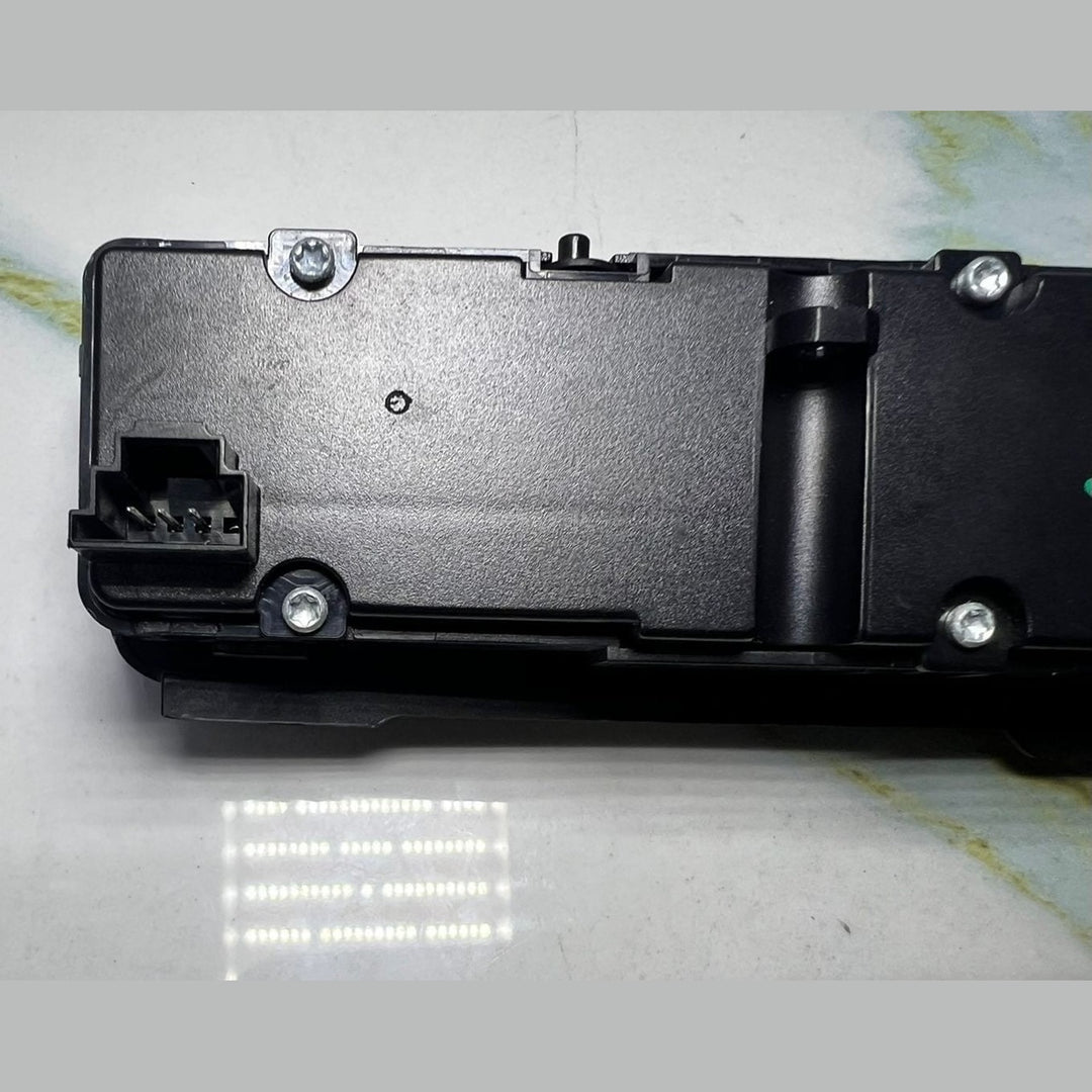 Mercedes Dashboard Upper Control Panel Switch Block A1729054000 SLK-Class R172 