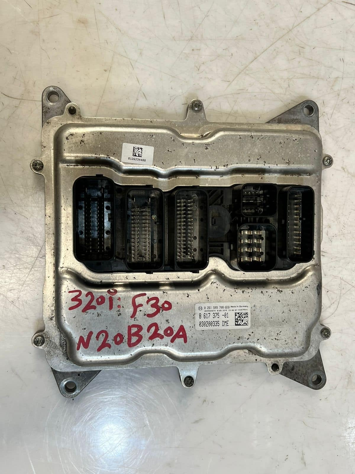 2014 BMW 320i F30 N20B20A Engine Control Module ECU SET DME+FEM+1KEY 8617375