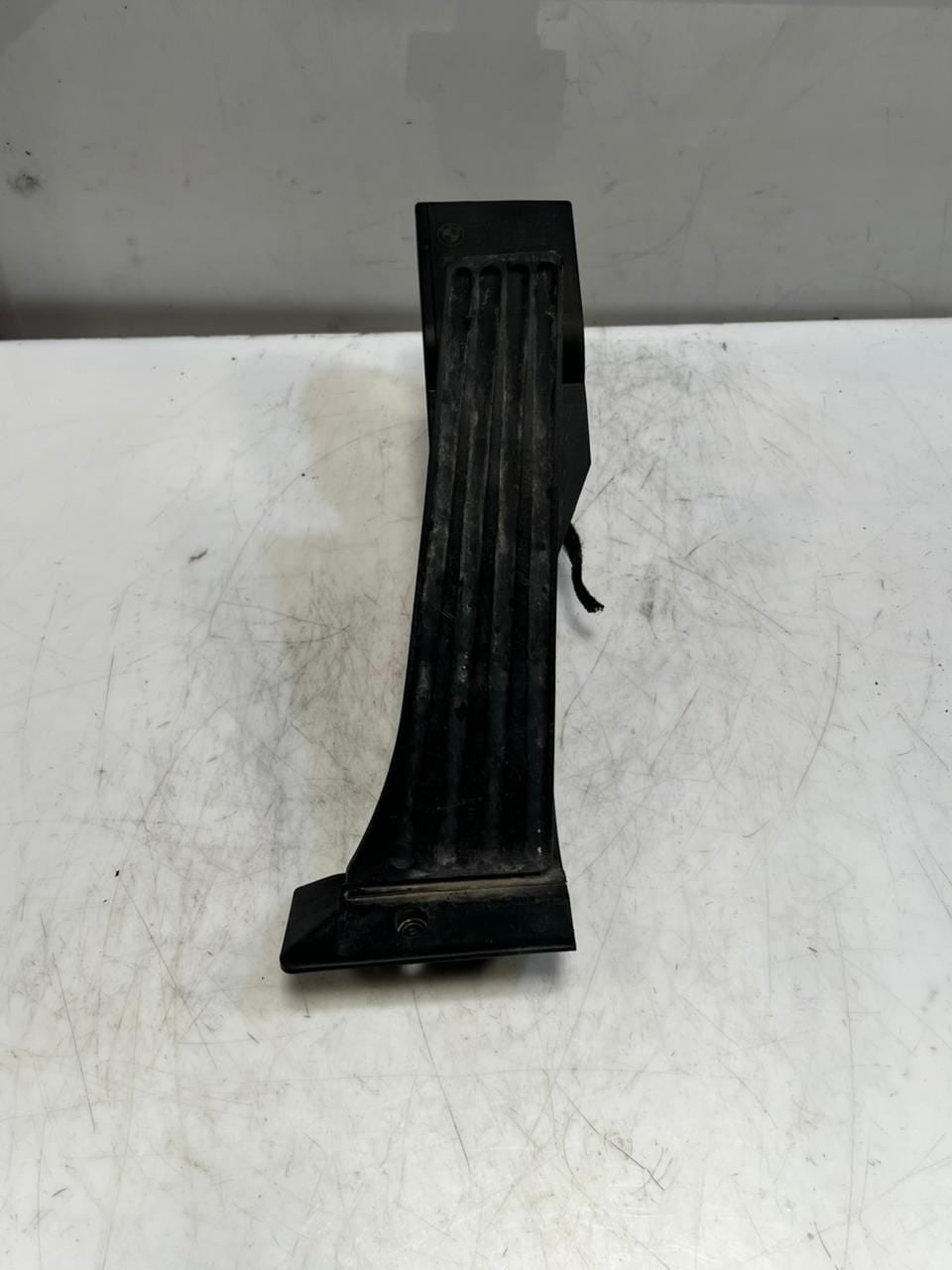 2004 BMW Z4 X3 E60 E61 E85 E87 GAS/ Accelerator Throttle Pedal 6766930 OEM