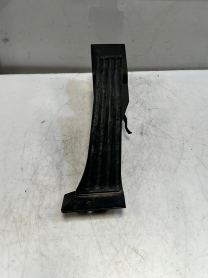 2004 BMW Z4 X3 E60 E61 E85 E87 GAS/ Accelerator Throttle Pedal 6766930 OEM