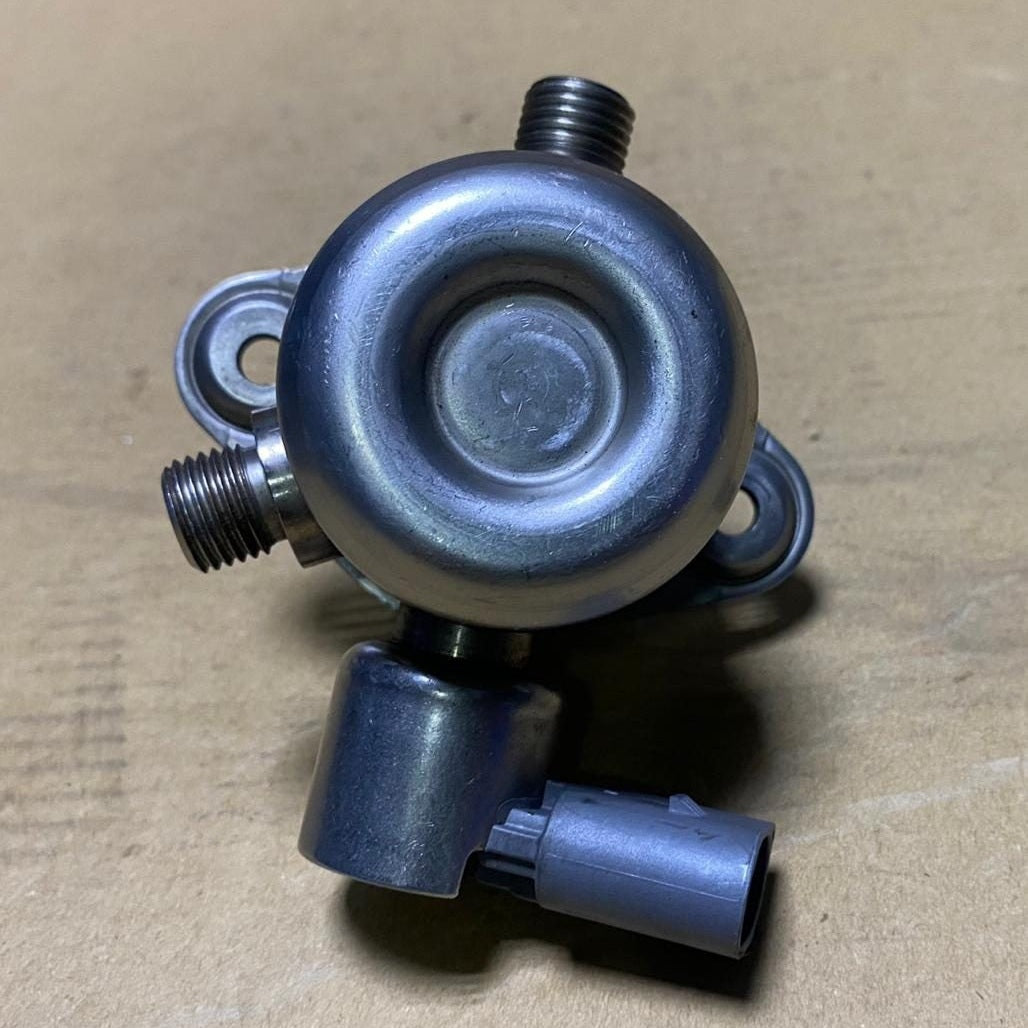 2014-2018 BMW X5 High Pressure Fuel Pump 7595339 550i, 650i, 750i, 750Li, X6, an