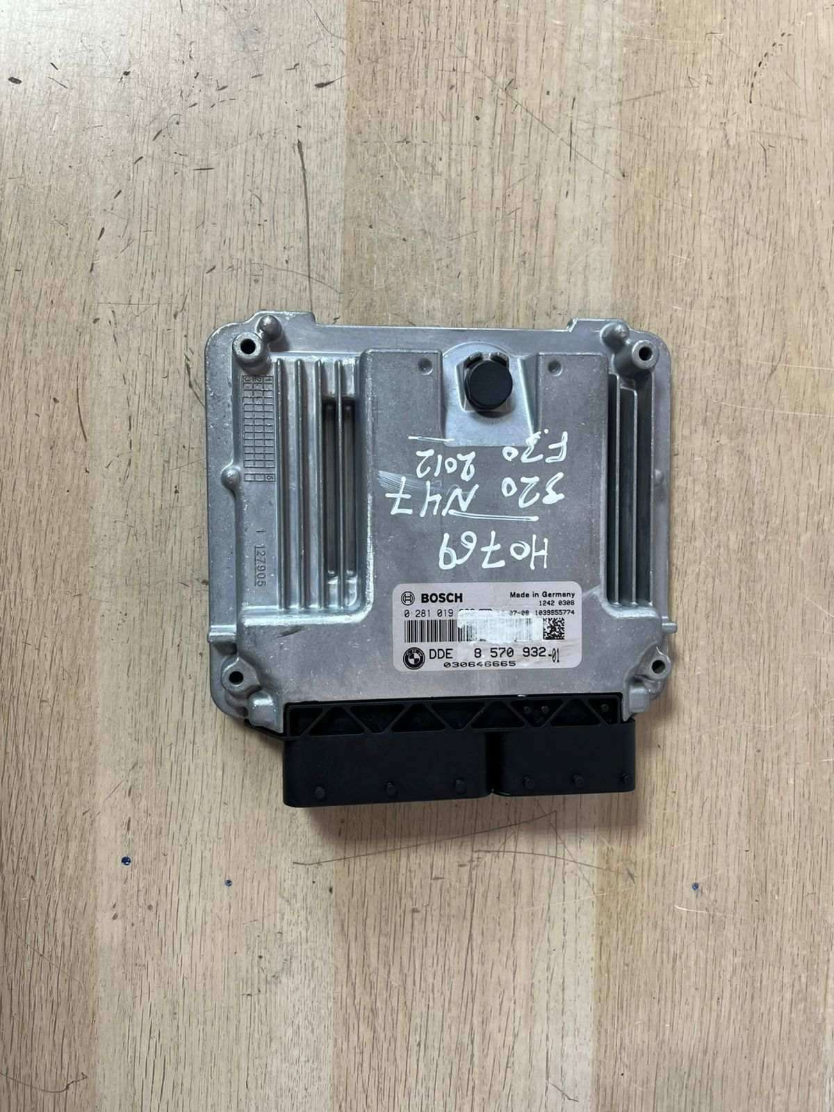2012 BMW 320I N47D F30 Engine Control Unit COMPLETE SET DDE + FEM + 1KEY 8570932
