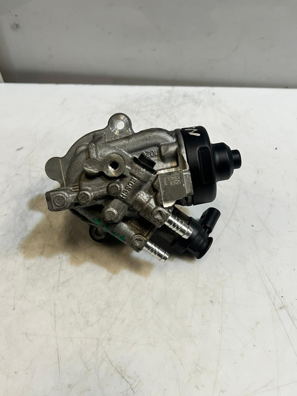 BMW 1 Series F20 F21 1.6 diesel High Pressure Fuel Injection Pump 8515058 OEM
