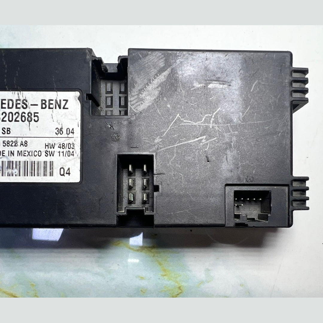 2004 Mercedes-Benz E-Class W211 E55 AMG Seat Heating Control Module A211 8202685