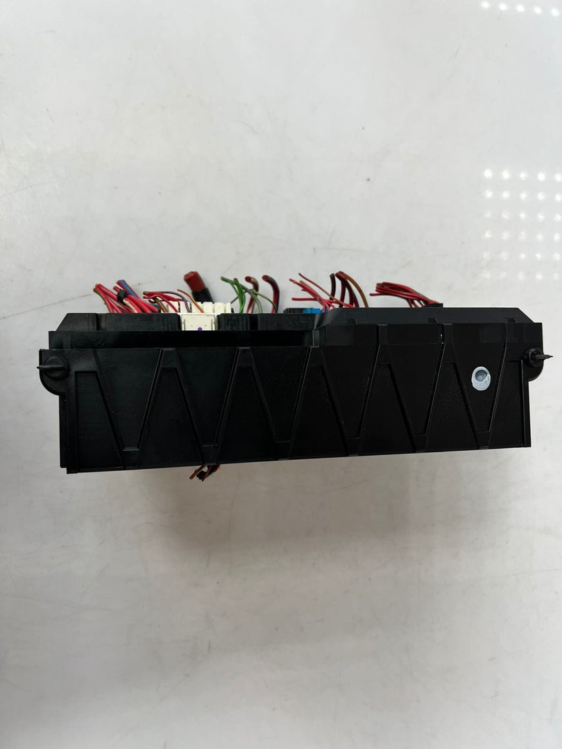 2011-2016 BMW 528i F10 F18 F07 F11 Front Power Distribution Fuse Box 9210861 OEM