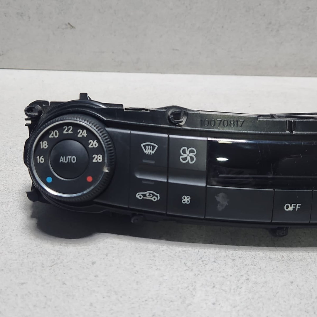 Mercedes-Benz Climate Control Panel 2118300890 W211 E-Class and S211 E-Class