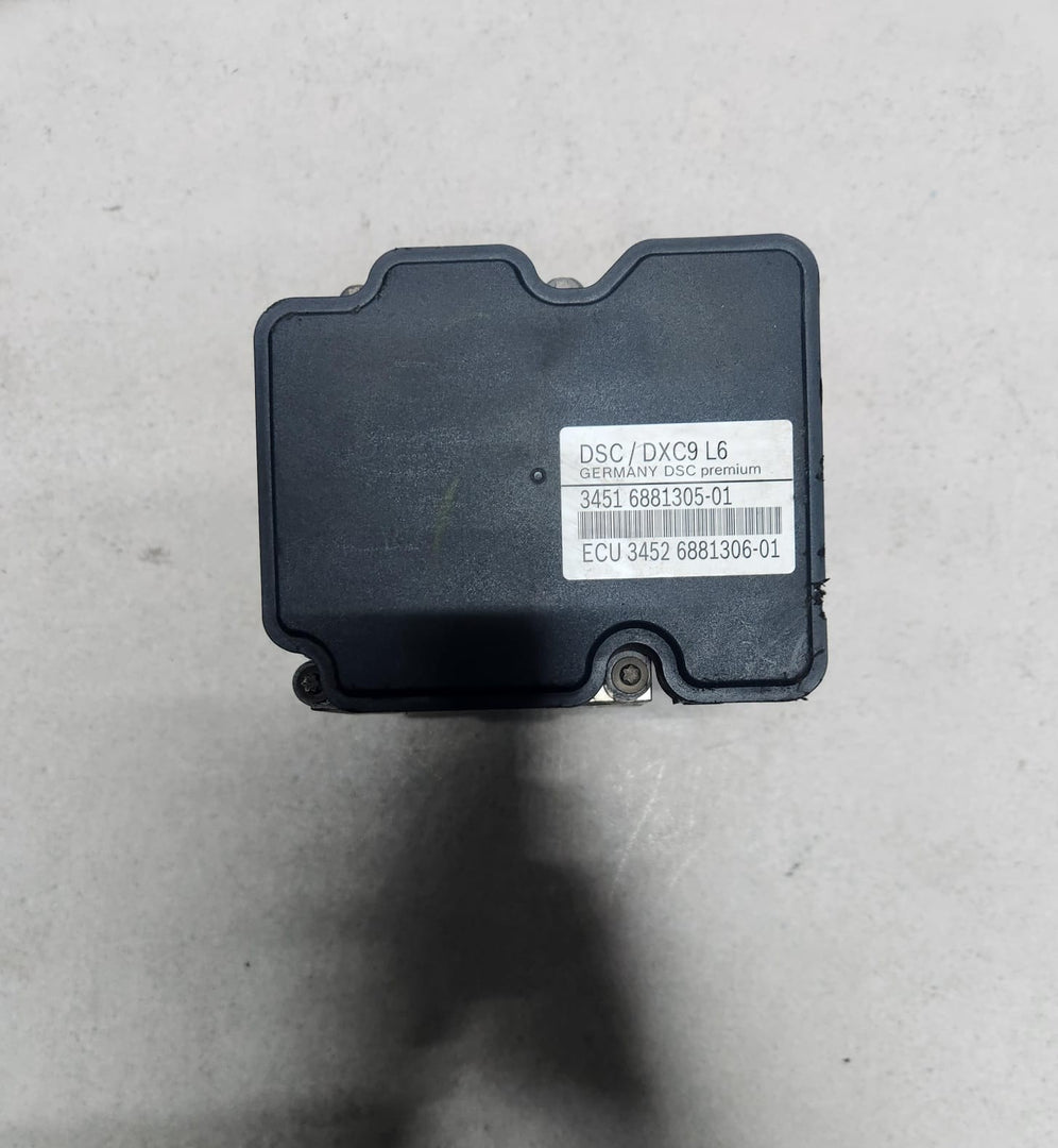 2016 BMW 535i Abs Pump Module 6881305 F10 535i F11 530d F07 F06 F12 F13