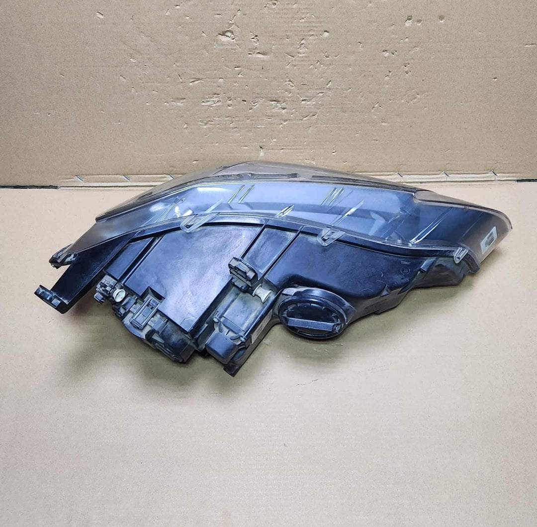 2007-2013 BMW X5 E70 Headlight LHS NONE XENON 7108150 