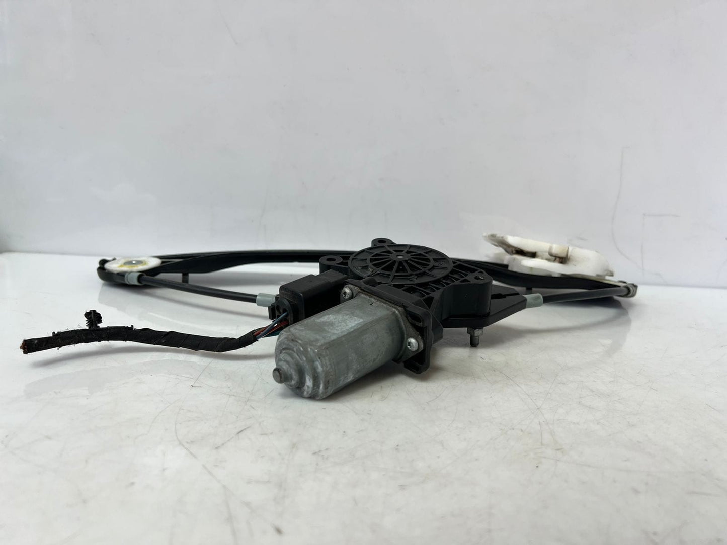 2011-2017 Mini Cooper Countryman R60 Rear Right Window Regulator 9800636 OEM